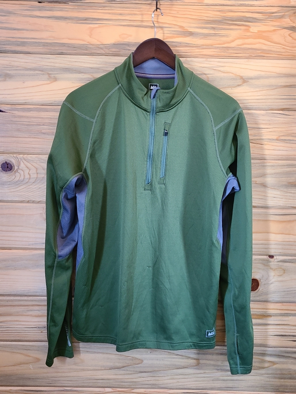 REI Men's Green/Grey Longsleeved Pullover Size Medium